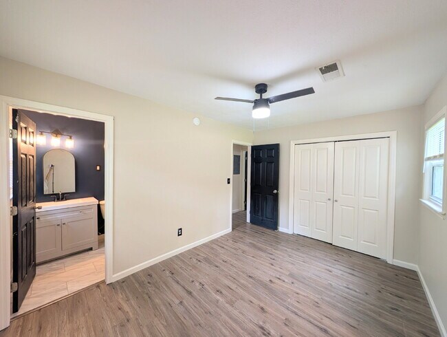 Building Photo - Fully Renovated 3BR/2BA, Fenced Yard, Pet-Friendly — Minutes to Fort Benning — Lawn Care, Pest Co...