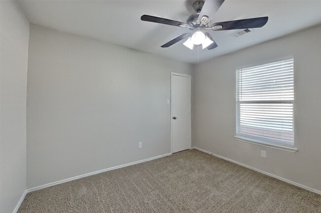 Building Photo - 4102 Sand Ripple Ln