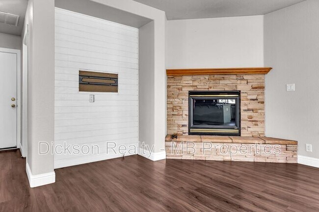 Building Photo - 7117 Heatherwood Dr