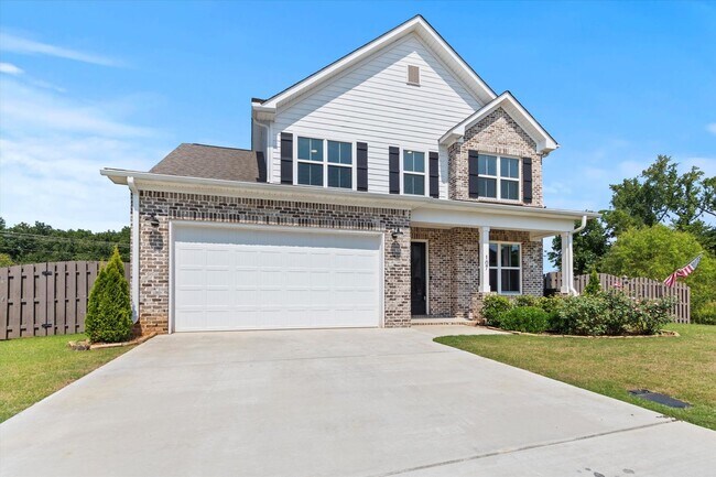 Primary Photo - Charming and Spacious 4-Bedroom Home with ...