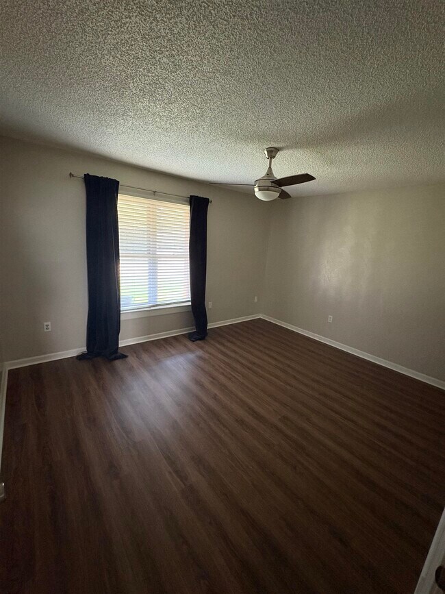 Building Photo - 1150 Tararidge Dr