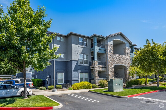 Primary Photo - Norden Terrace Apartments