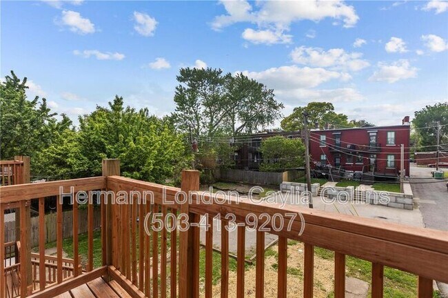 Building Photo - 3217 Nebraska Ave