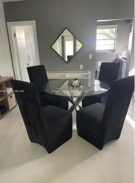 Building Photo - 1604 Drexel Ave