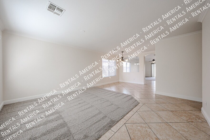 Building Photo - 1517 S 219th Dr