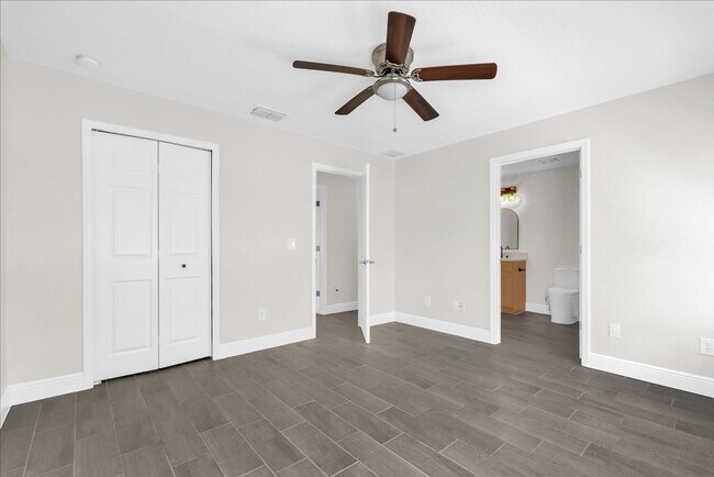 Building Photo - FOR RENT!!! BEAUTIFUL AND FULLY REHABBED 2 BED 2 BATH SINGLE FAMILY HOME...