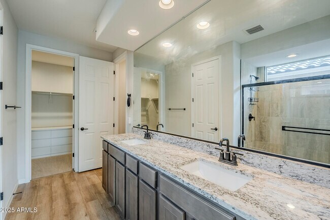 Building Photo - 1621 Flintlock Dr