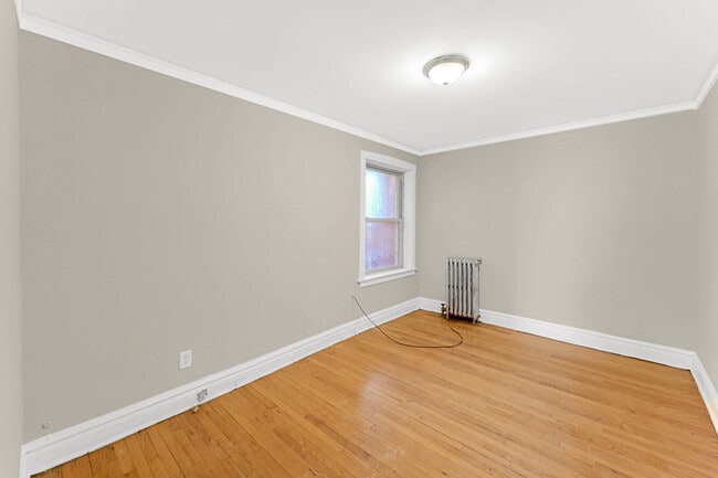Building Photo - 3006 W 64th St
