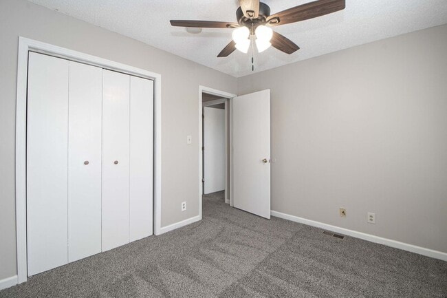 Building Photo - 3055 Woody Ln