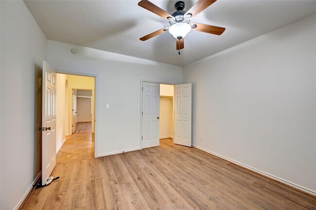 Building Photo - 12959 N Puffin Ln