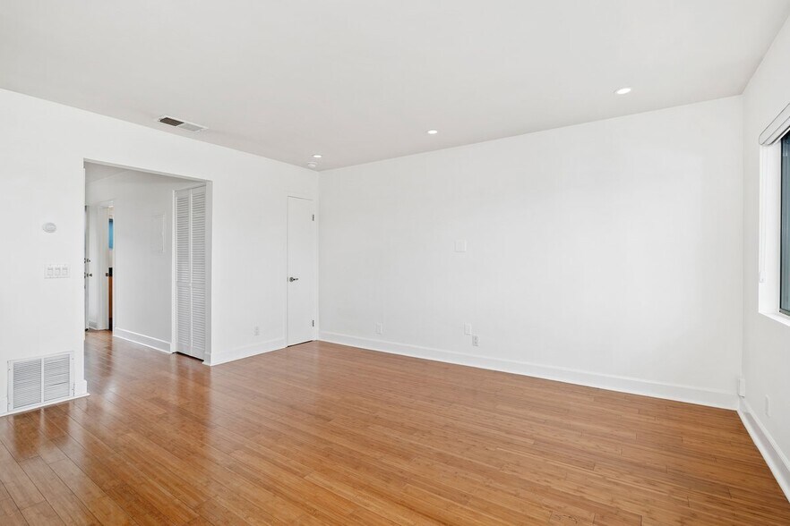 Building Photo - 3907 Georgia St