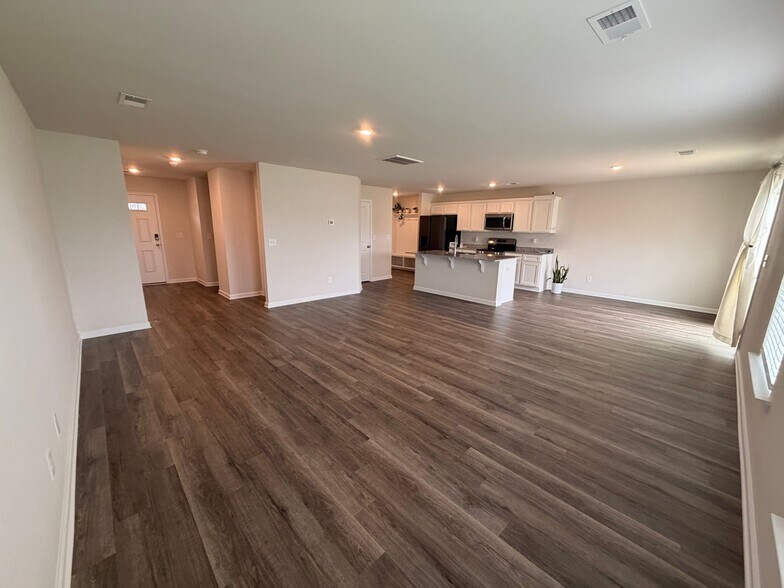 Building Photo - 706 Common Widgeon Wy