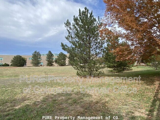 Building Photo - 10263 S Cedaridge Ct