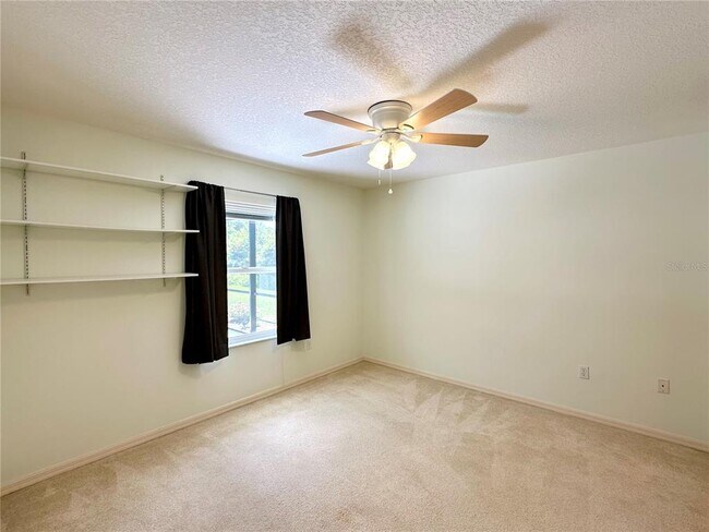 Building Photo - 5024 Southern Pine Cir