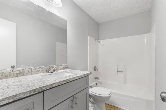 Building Photo - 16322 Espinosa Dr
