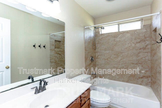 Building Photo - 505 Chickasaw Dr
