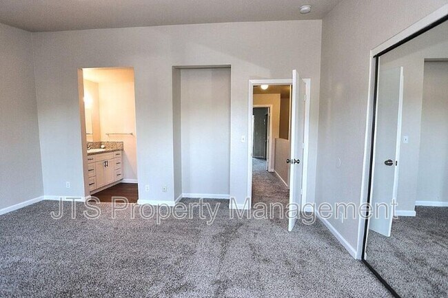 Building Photo - 5820 Alorn Ln