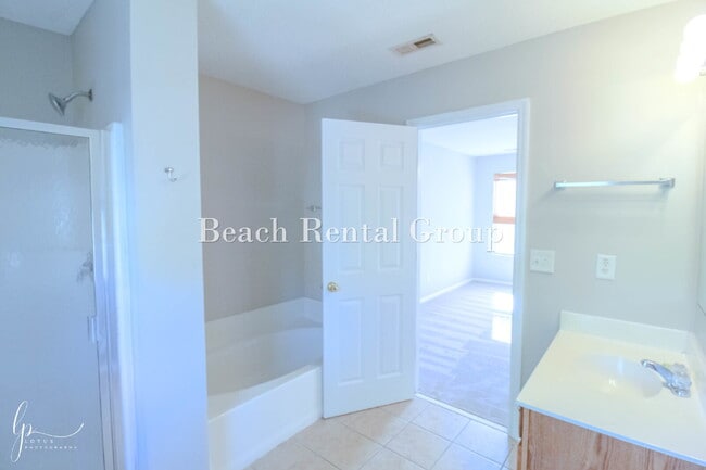 Building Photo - 3 Bedroom SFH in Carolina Forest
