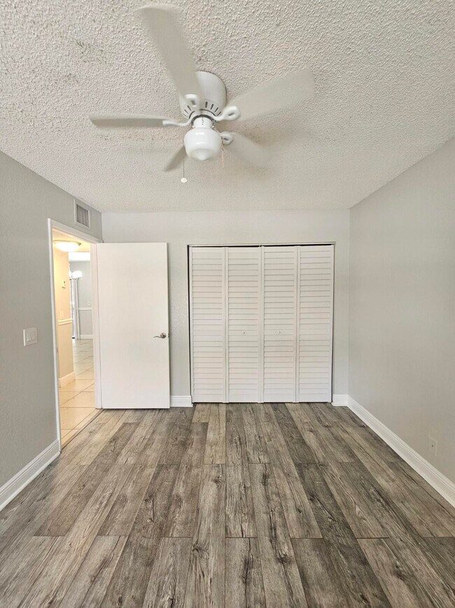 Building Photo - 1700 Windorah Way