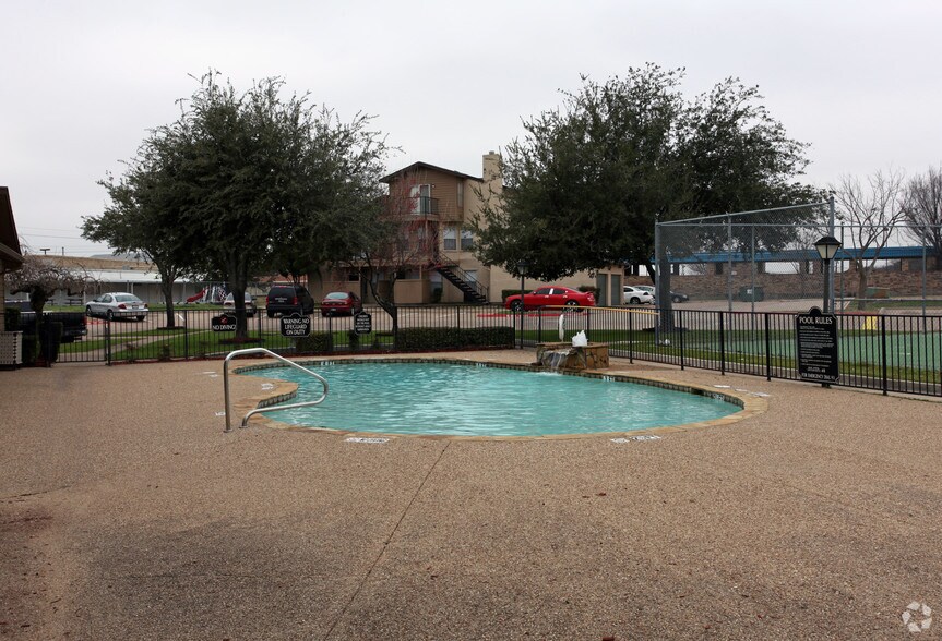 Ventura Landing 1225 E Pleasant Run Rd DeSoto TX 75115 Apartment Finder