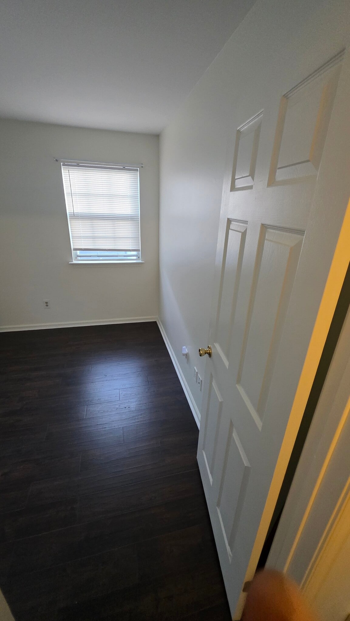 2nd bedroom looking in - 44 S Lansdowne Ave