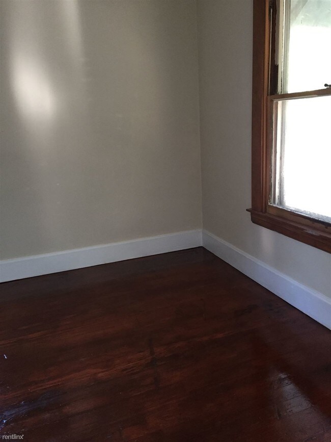 Building Photo - 4 br, 2 bath House - 1139 W Lovell St