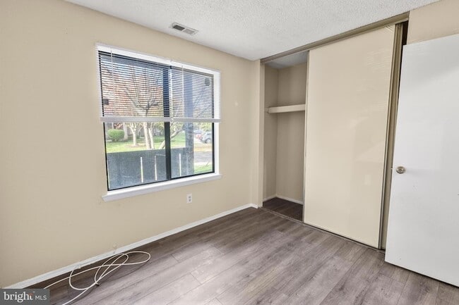 Building Photo - 4901A Dunbarton Rd