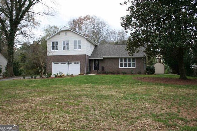 Primary Photo - 6 Woodland Dr