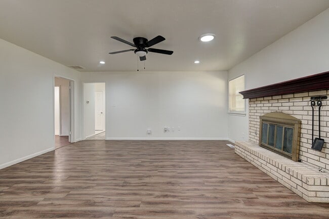 Building Photo - 4012 NW 62nd Terrace
