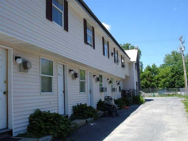 Building Photo - 90-92 Ford St