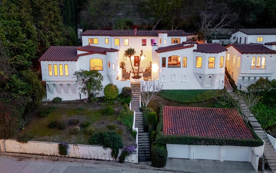 Building Photo - 3702 Arbolada Rd