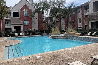 Building Photo - 1330 Old Spanish Trl