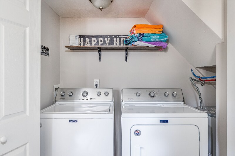 Building Photo - 204 Edgewater Dr