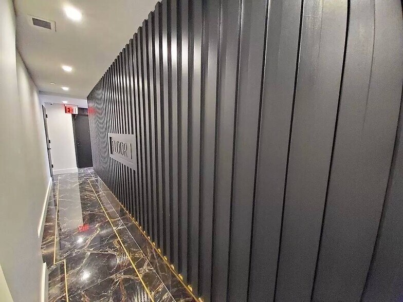 Building Photo - 245 Tompkins Ave