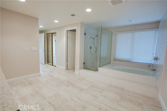 Building Photo - 26081 Via Viento