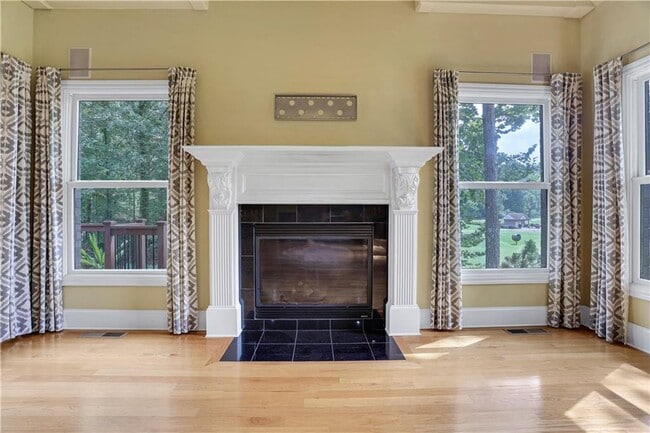 Building Photo - 6295 Windward Pkwy