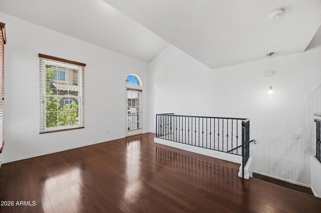 Building Photo - 5724 S 21st Pl