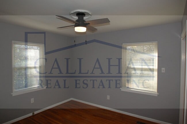 Building Photo - Updated Sherwood 3 bed 2 bath