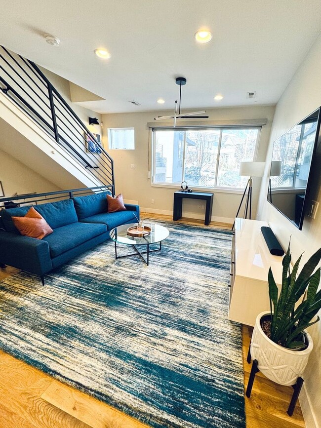 Building Photo - 1788 W 32nd Ave