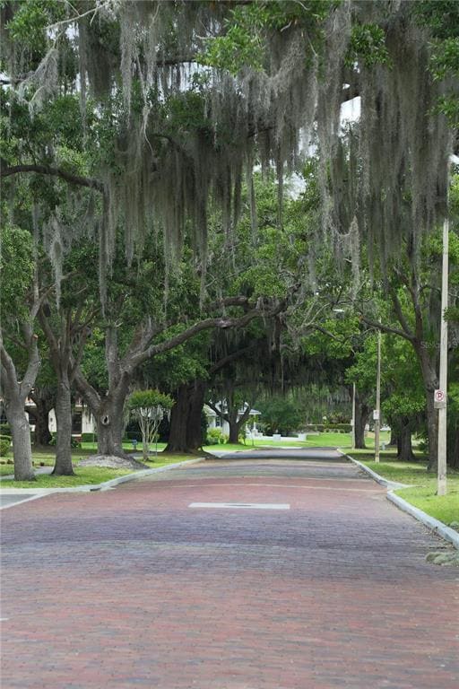 Building Photo - 226 W Spruce St