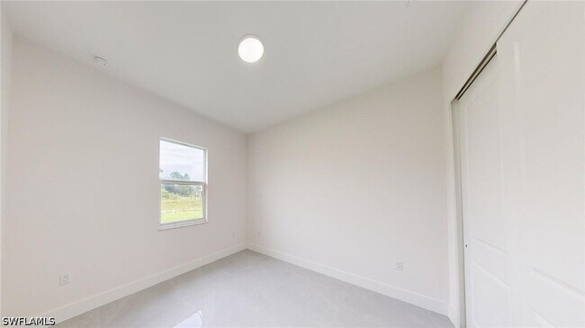 Building Photo - 6050 Stratton Rd
