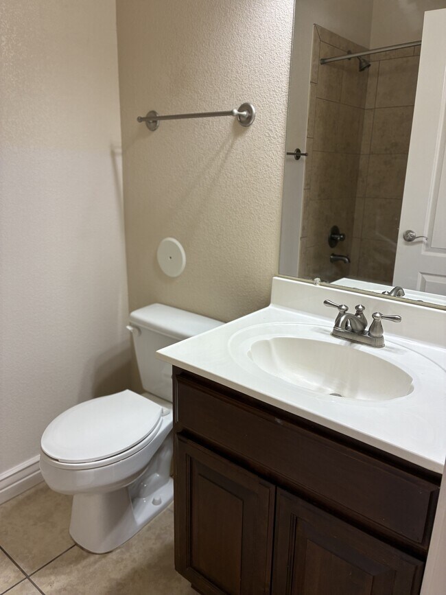 Building Photo - 3716 Almond Beach Dr