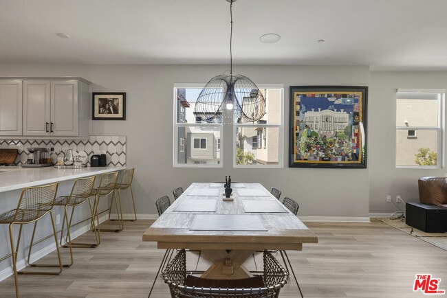 Building Photo - 756 Daniel Freeman Cir