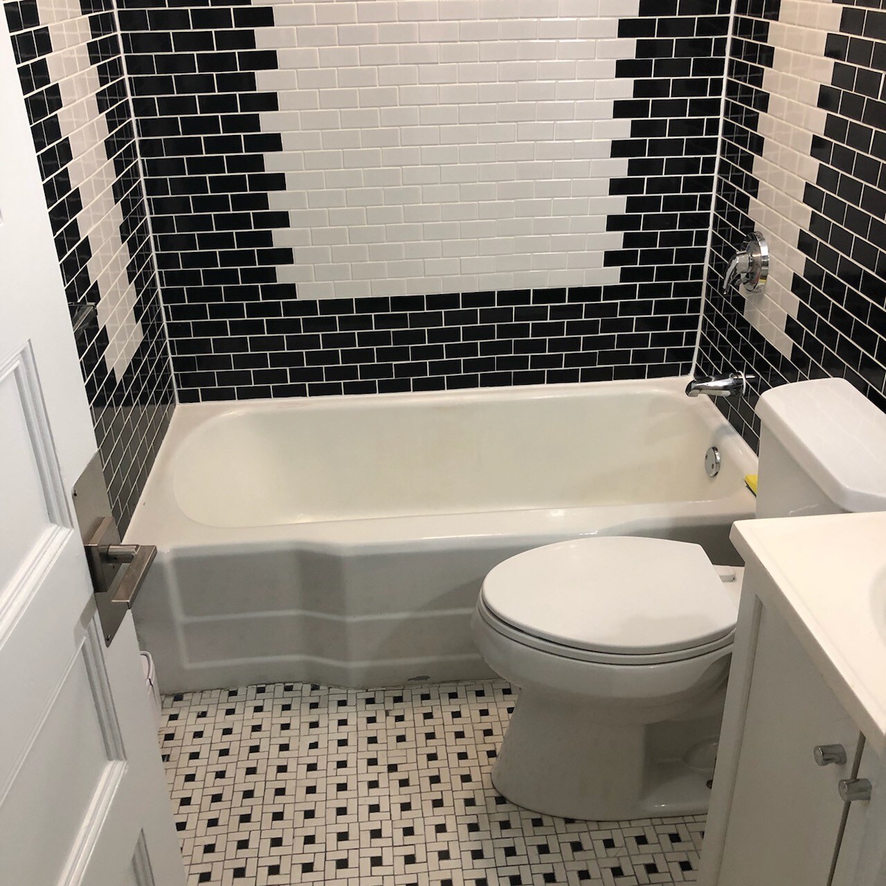Tub - 45 Coburn St
