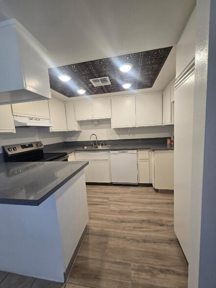 Building Photo - 1237 Sunny Ridge Dr