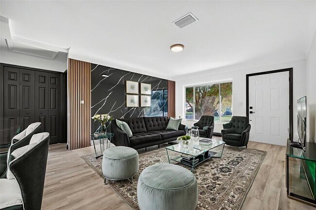 Building Photo - 2401 42nd St S