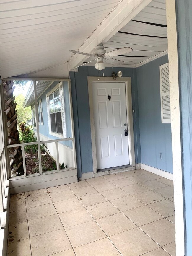 Building Photo - MOVE IN SPECIAL! Charming 3/1.5 St. Cloud Home w/ Partially Fenced Yard & Bonus Room