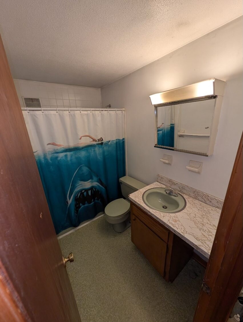 Building Photo - 83 Shawn Dr