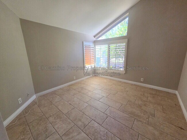 Building Photo - 2702 Belmont Ct