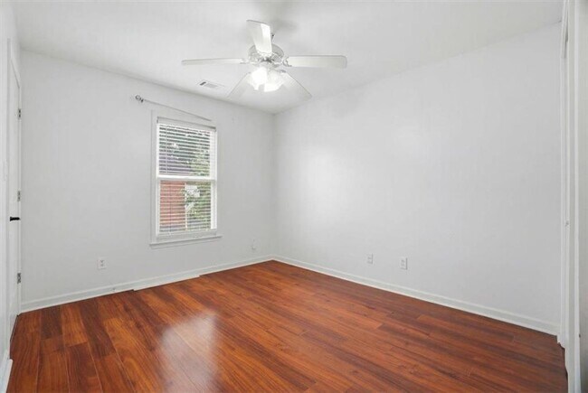 Building Photo - 2785 Shoemaker Ln